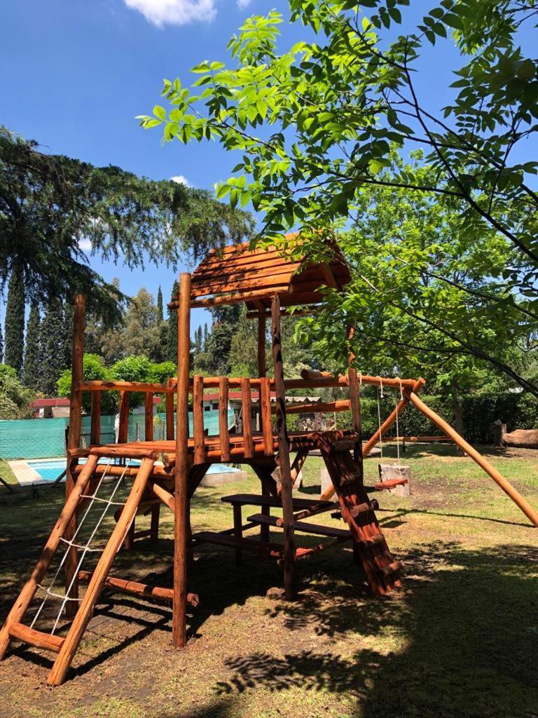 Willa Ezeiza Quinta Cedro Azul 10 Min Del Aeropuerto Zewnętrze zdjęcie